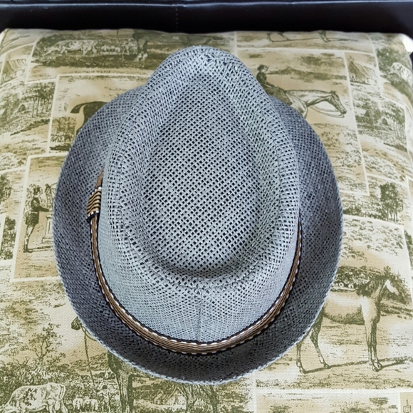 Banded Straw Hat - Picture 4 of 6